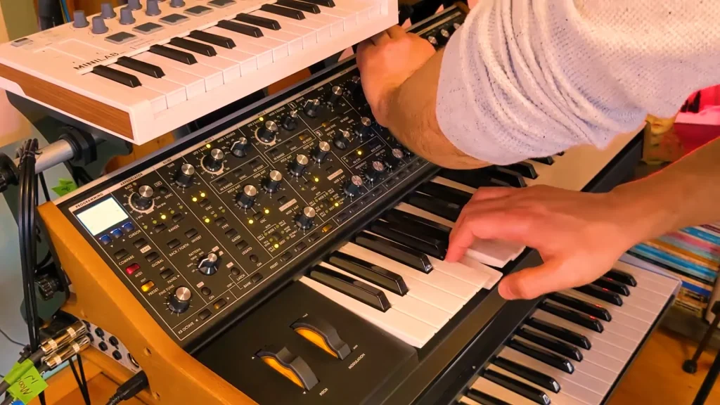 Moog 37