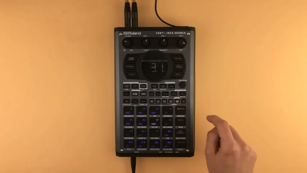 roland sp 404
